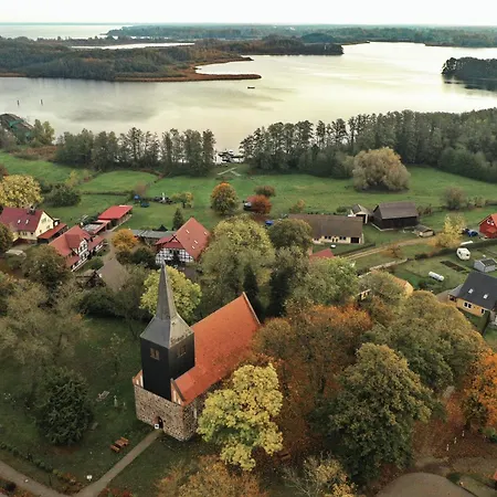 Apartment An Der Dorfkirche Vipperow